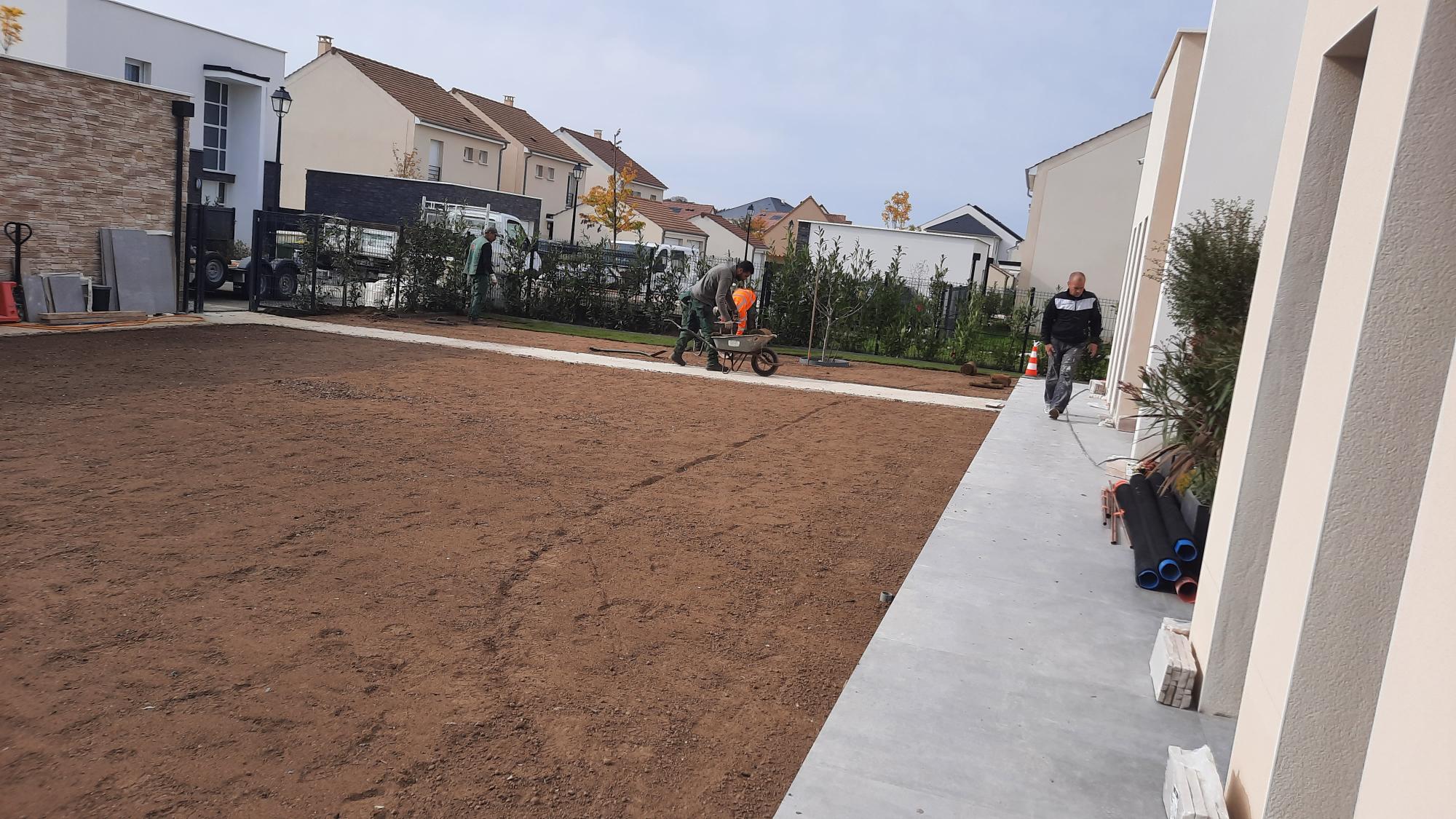 travaux dans le jardin